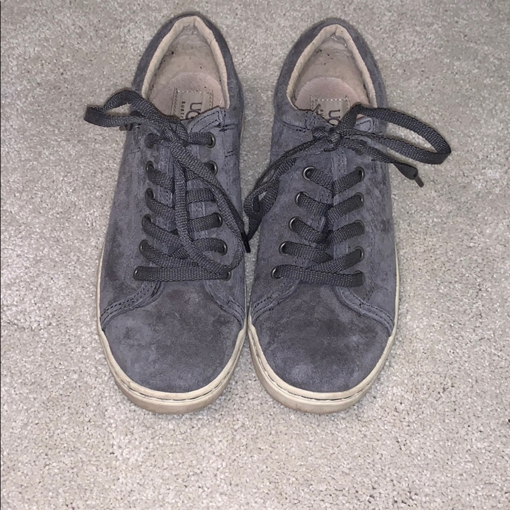 UGG SNEAKERS